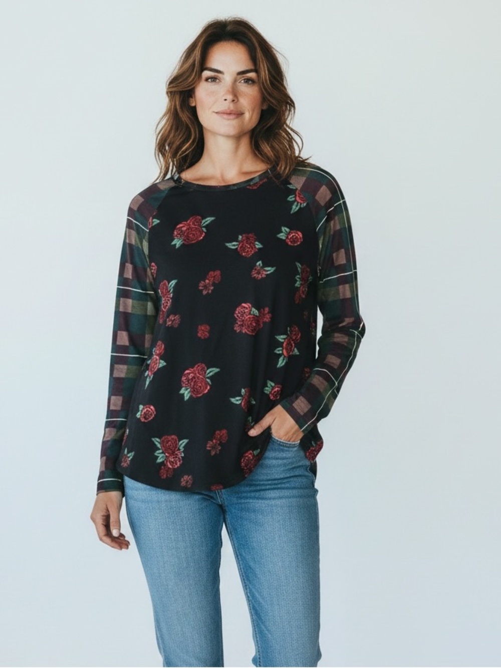 LulaRoe Lynnae Women’s XL Shirt Floral And Plaid Round Neck Long Sleeve Pullover